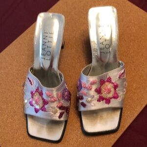 Classic Y2K Jeanne Lottie, Open Toe, Embroidered Lavender Low Heels
